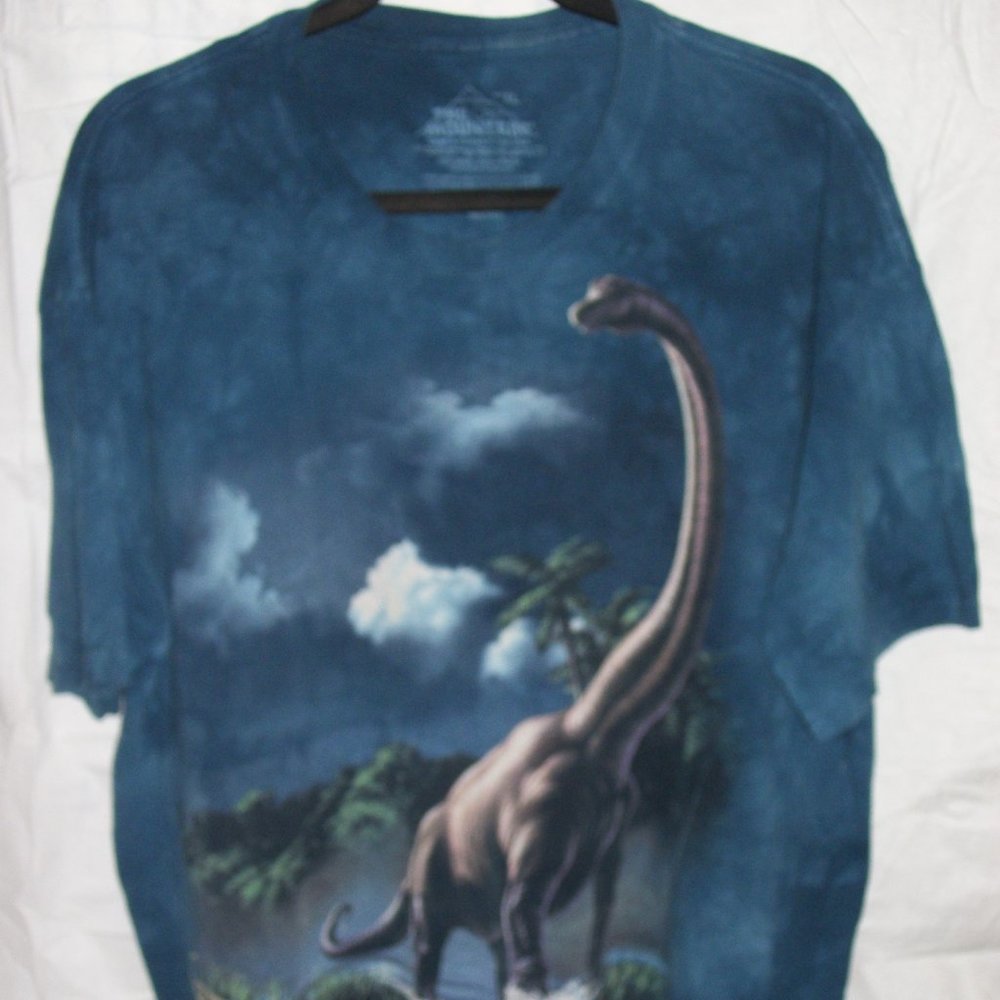 Men's VGW The Mountain Dinosaur T Shirt sz 2X  XXL